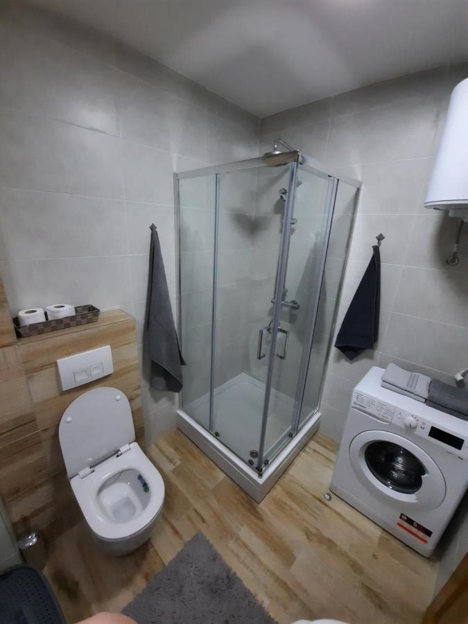Apartman Bulevar Sarajevo - Free Parking ภายนอก รูปภาพ