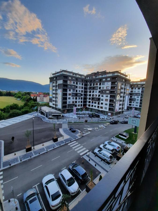 Apartman Bulevar Sarajevo - Free Parking ภายนอก รูปภาพ