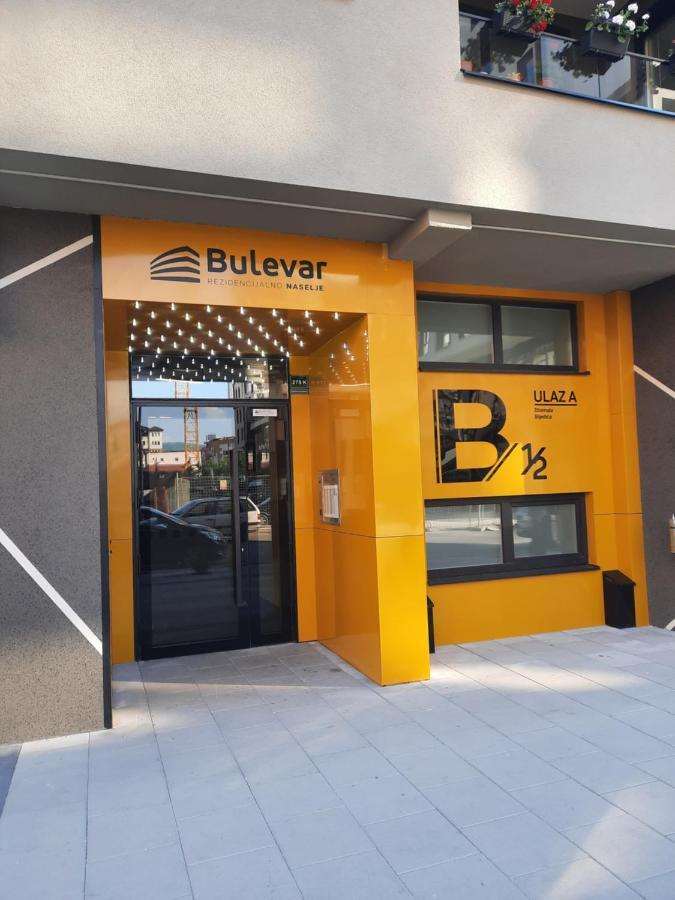 Apartman Bulevar Sarajevo - Free Parking ภายนอก รูปภาพ