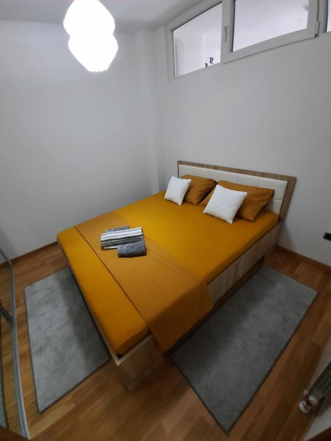 Apartman Bulevar Sarajevo - Free Parking ภายนอก รูปภาพ