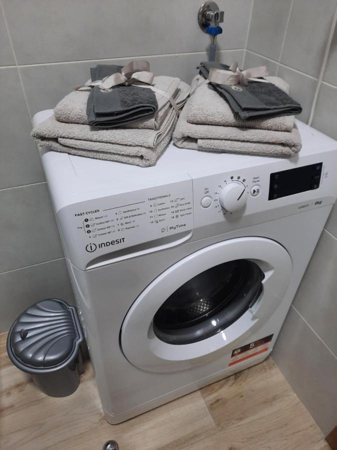 Apartman Bulevar Sarajevo - Free Parking ภายนอก รูปภาพ